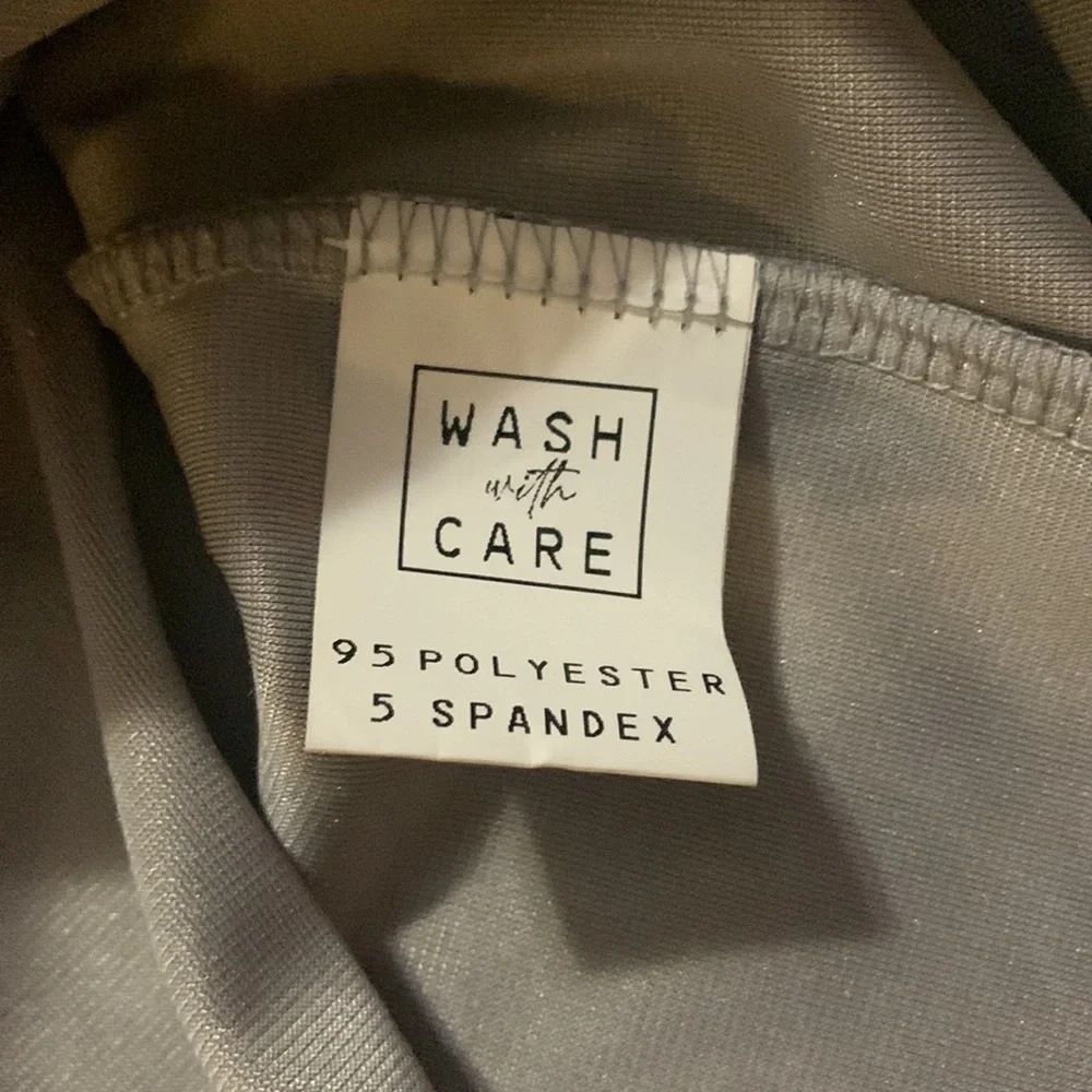 Champagne velour top, (L) turquoise snap buttons-2 Fly co. - Picture 5 of 6